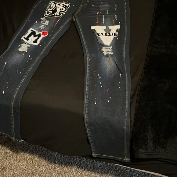 Value - Picture 3 of 4